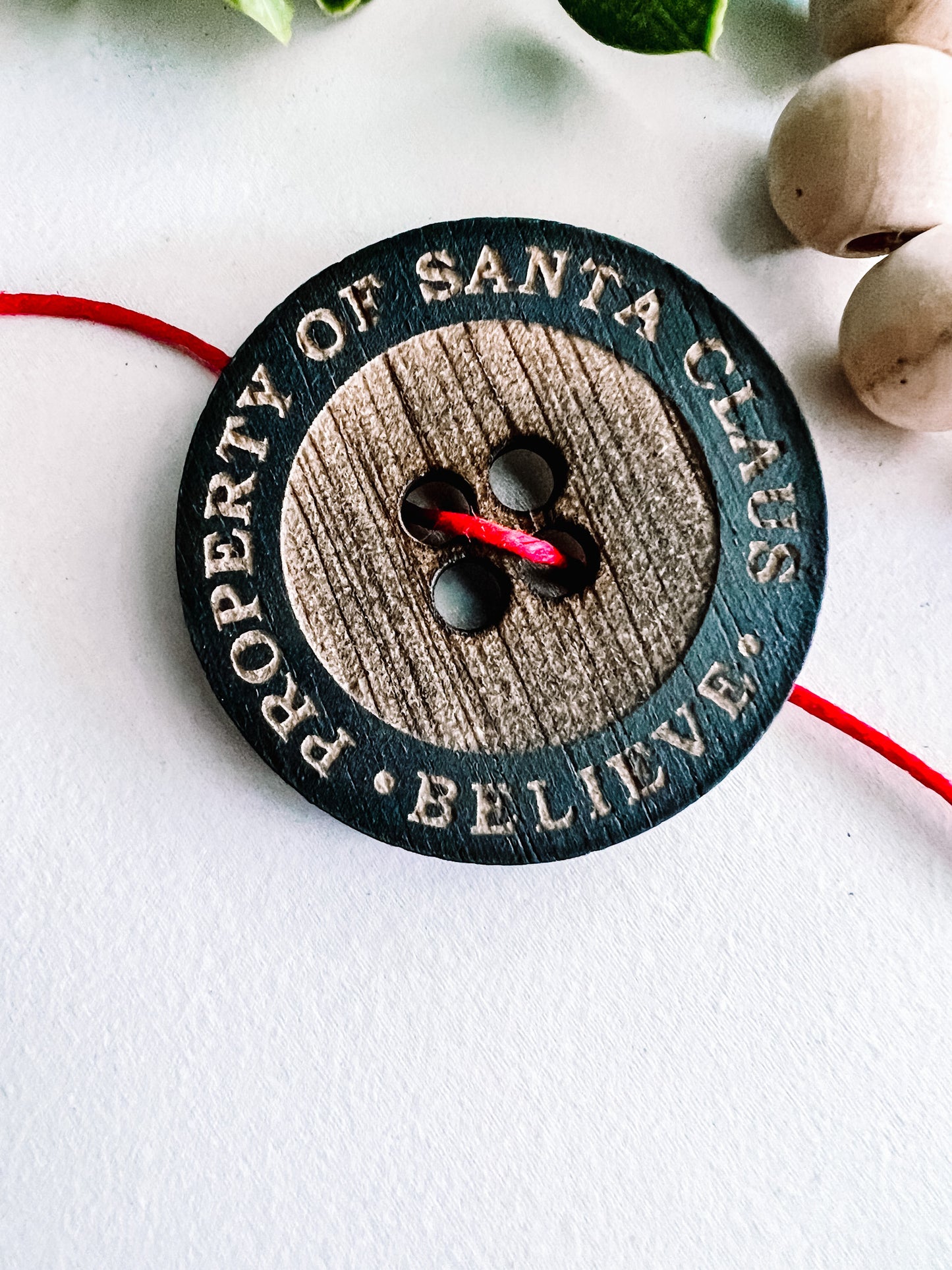 Santa's Button with Card Retail