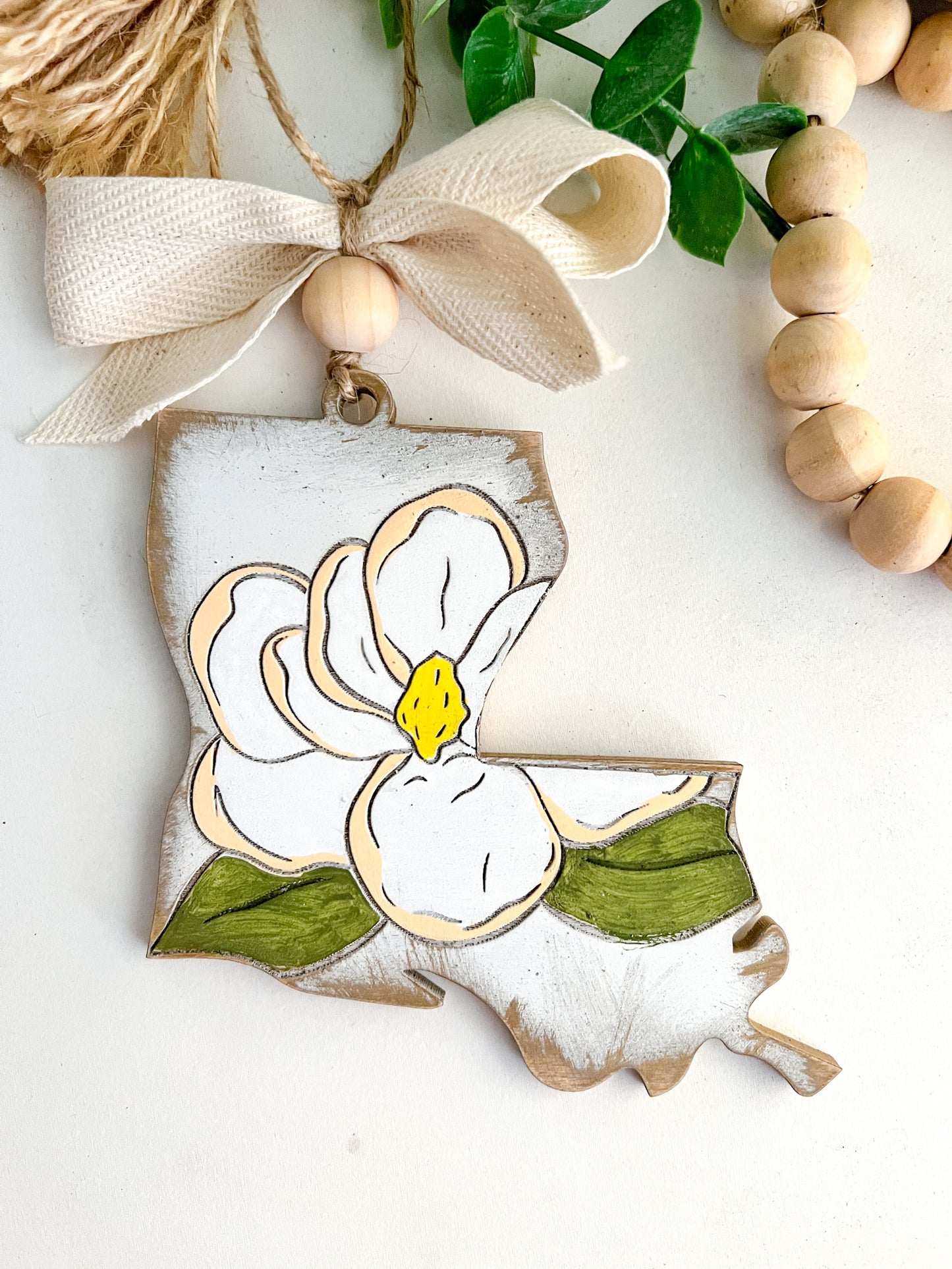 Louisiana Magnolia Gold & White Ornament