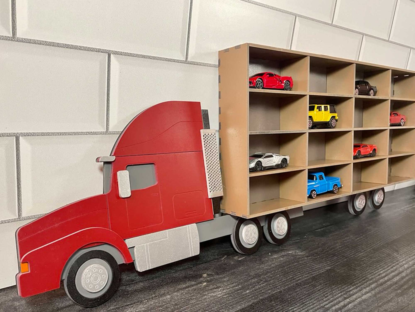 Toy Car 18 Wheeler Hauler